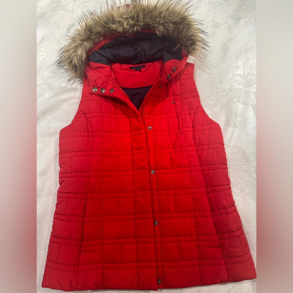 Tommy Hilfiger Women's Vibrant Red Vest with Faux Fur Trim